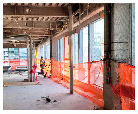 Detriti resistenti extra che catturano con la rete il reticolato delle macerie